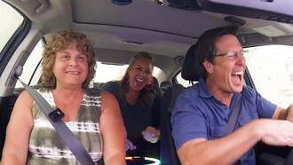 Car Wash Karaoke "The Lion Sleeps Tonight" 