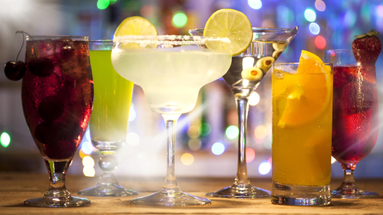 Here's How Many Shots Are In Most Standard Mixed Drinks