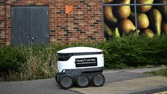 2 Tennessee Students Arrested For Attacking Delivery Robot
