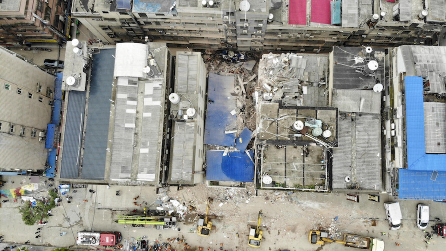 Rescue Underway After Building Collapses In Changsha