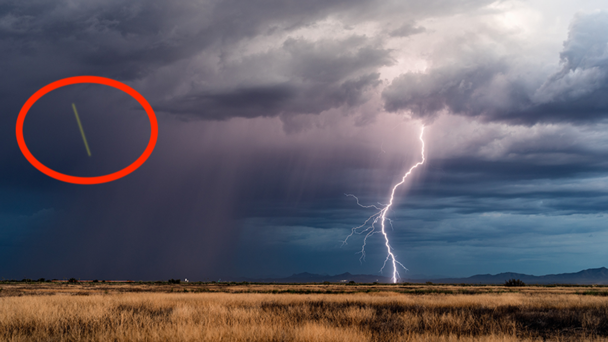 Mysterious Object Filmed Dropping To Earth During Lightning Storm In Texas  | Elvis Duran and the Morning Show