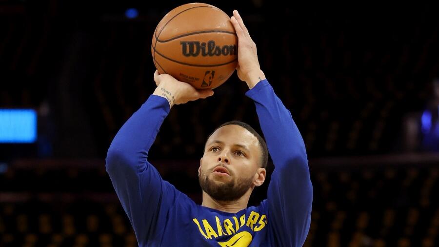 Steph Curry Makes NBA History As Warriors Defeat Grizzlies In Late ...