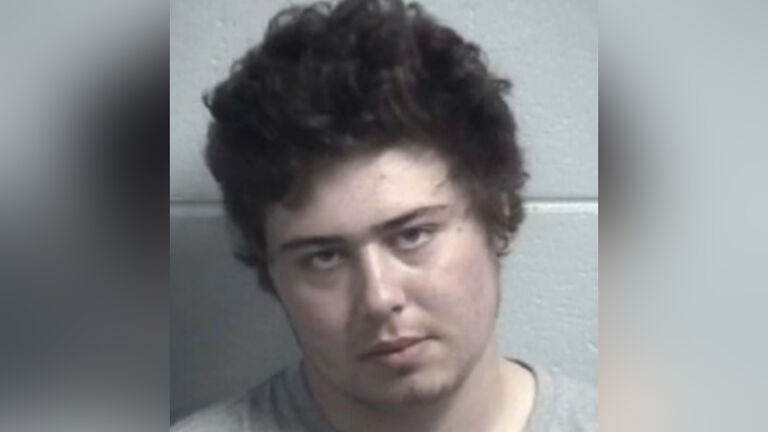 Bowen Turner, 19