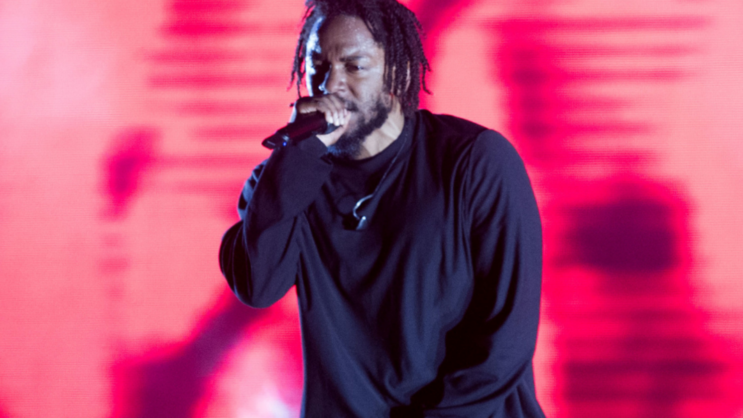 Kendrick Lamar wears a crown of thorns in 'Mr. Morale & The Big Steppers'  artwork