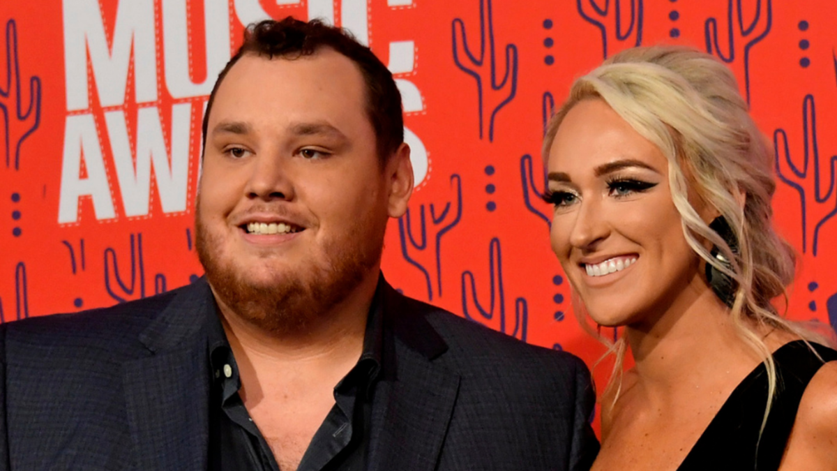 Here's How Luke Combs & Nicole Decided To Name Their Son 'Tex Lawrence'