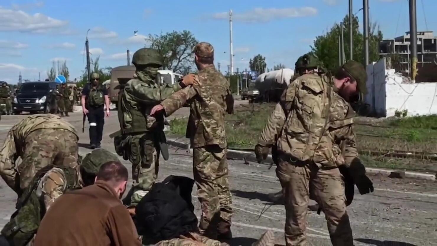 264 Ukrainian soldiers evacuated from Azovstal steel plant