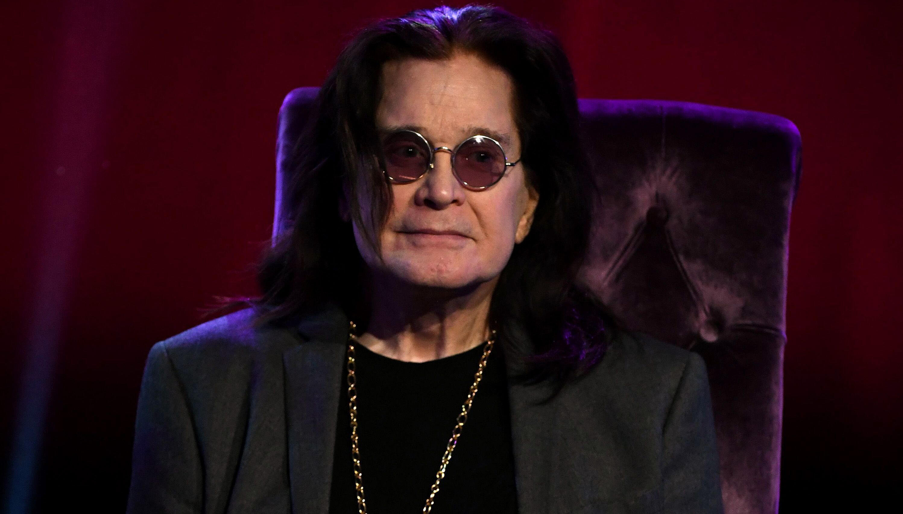 Ozzy Osbourne Will Not Give Up Hope That He Can Tour Again Iheart 6442