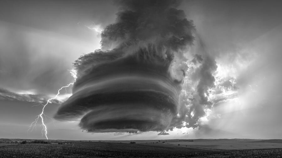 Insane Timelapse Footage Shows 'Massive' Tornado Forming Over Texas ...