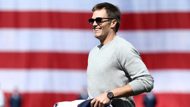Tom Brady Shows Off Baseball Swing In Viral Video