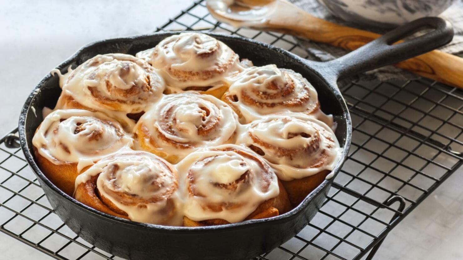 Heres Where To Get The Best Cinnamon Roll In Texas Iheart