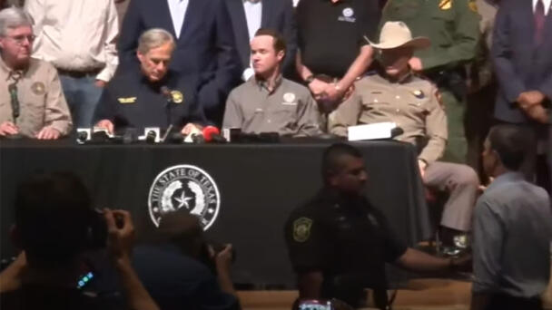 WATCH: Beto O'Rourke Interrupts News Conference On Texas School Shooting