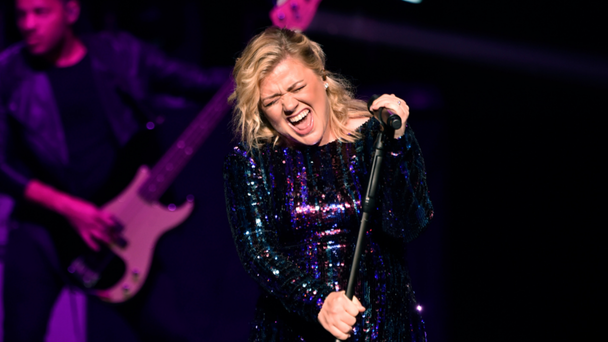Kelly Clarkson Endures 'Near-Impossible' Task For Her Next Project