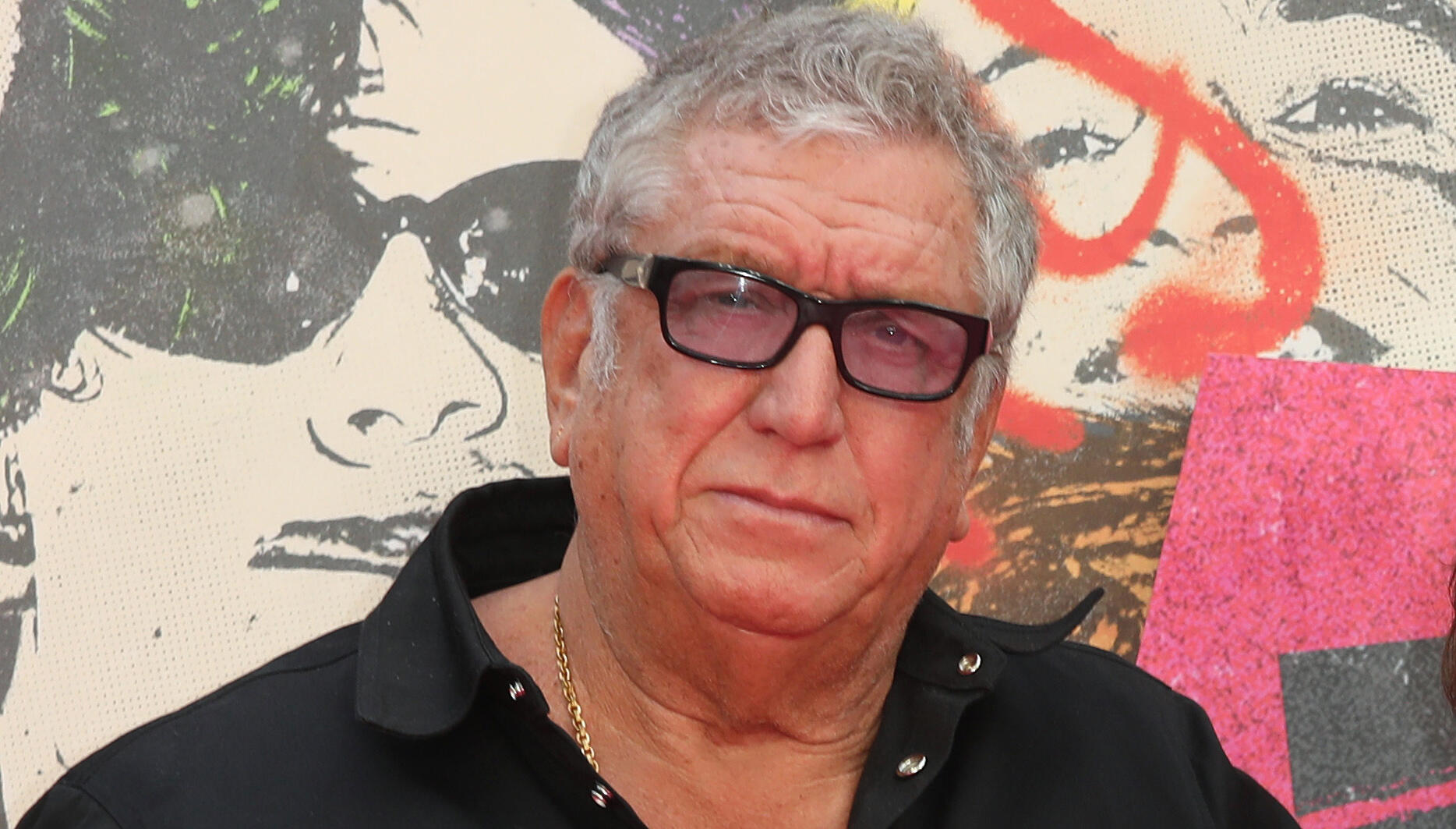 Sex Pistols Steve Jones Has One Bugbear With Biopic That He Let Slide Iheart 6755