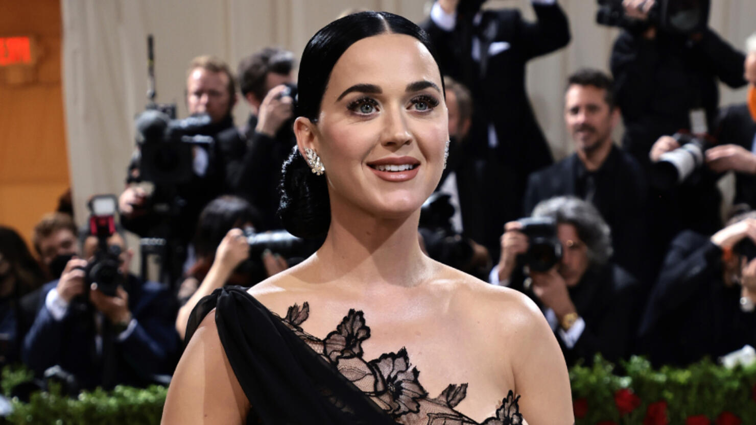 Katy Perry Extends Las Vegas 'Play' Residency: See New Dates | iHeart