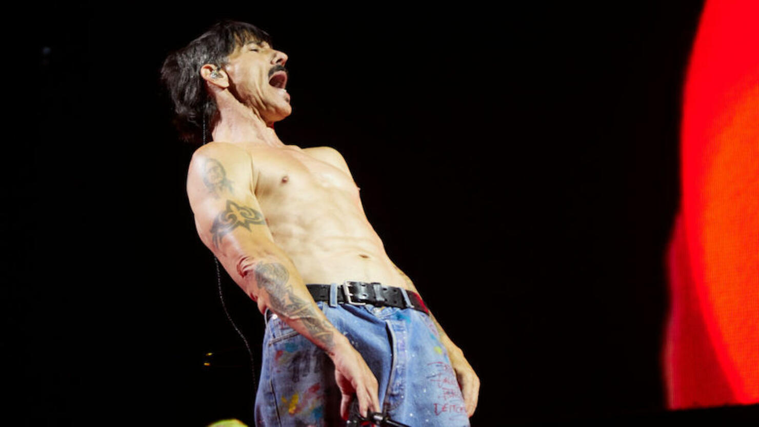 Red Hot Chili Peppers Opening Concert Of Their International Tour