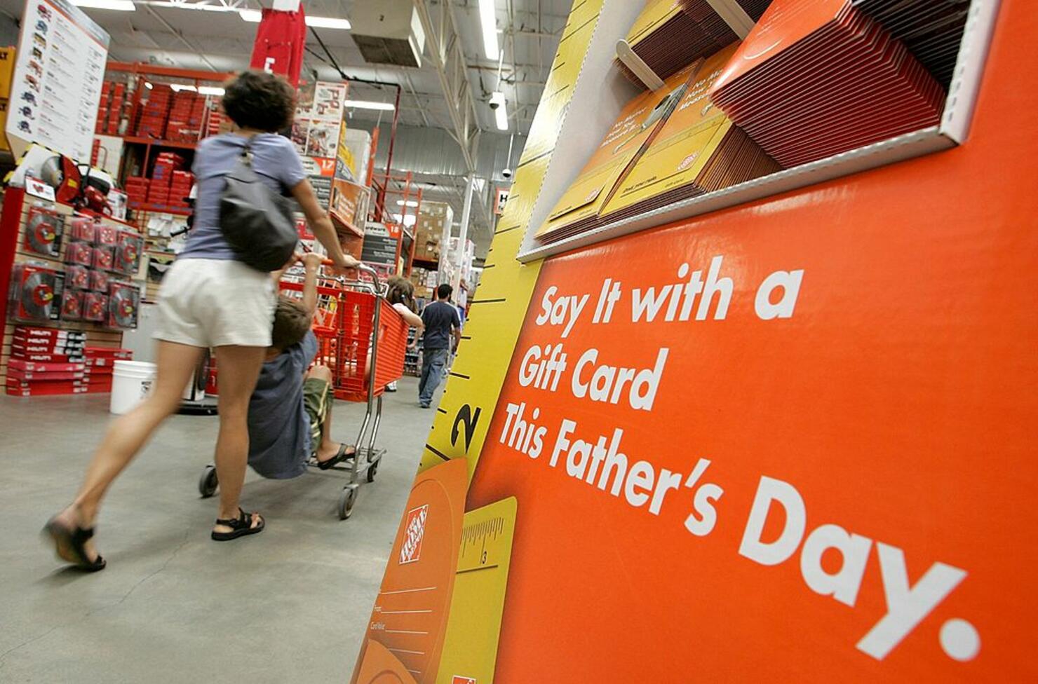 Retailers Seek To Boost Fathers Day Sales