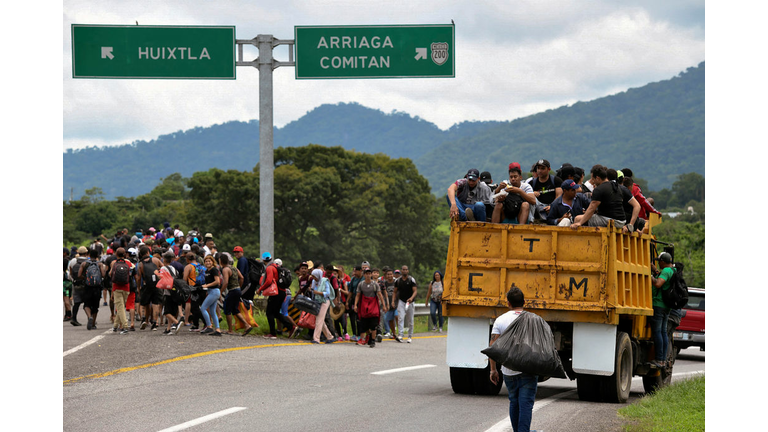 TOPSHOT-MEXICO-US-MIGRATION-CARAVAN