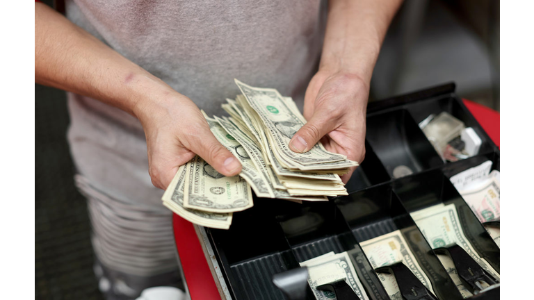 Inflation Continues To Surge, Rises To 40 Year High