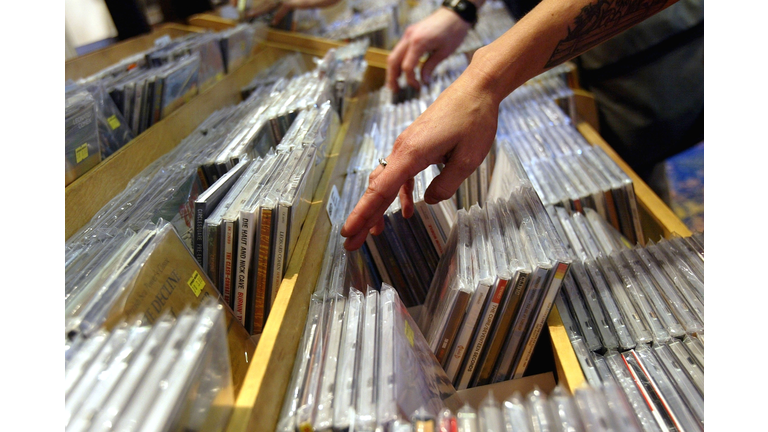 CD Sales Rebound In First Quarter Of 2004