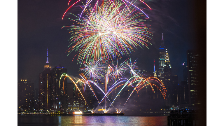 New Yorkers Watch Macy's Fourth Of July Fireworks Display