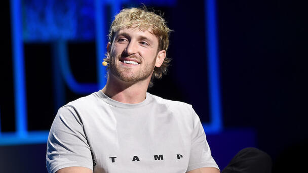 Logan Paul Signs With WWE