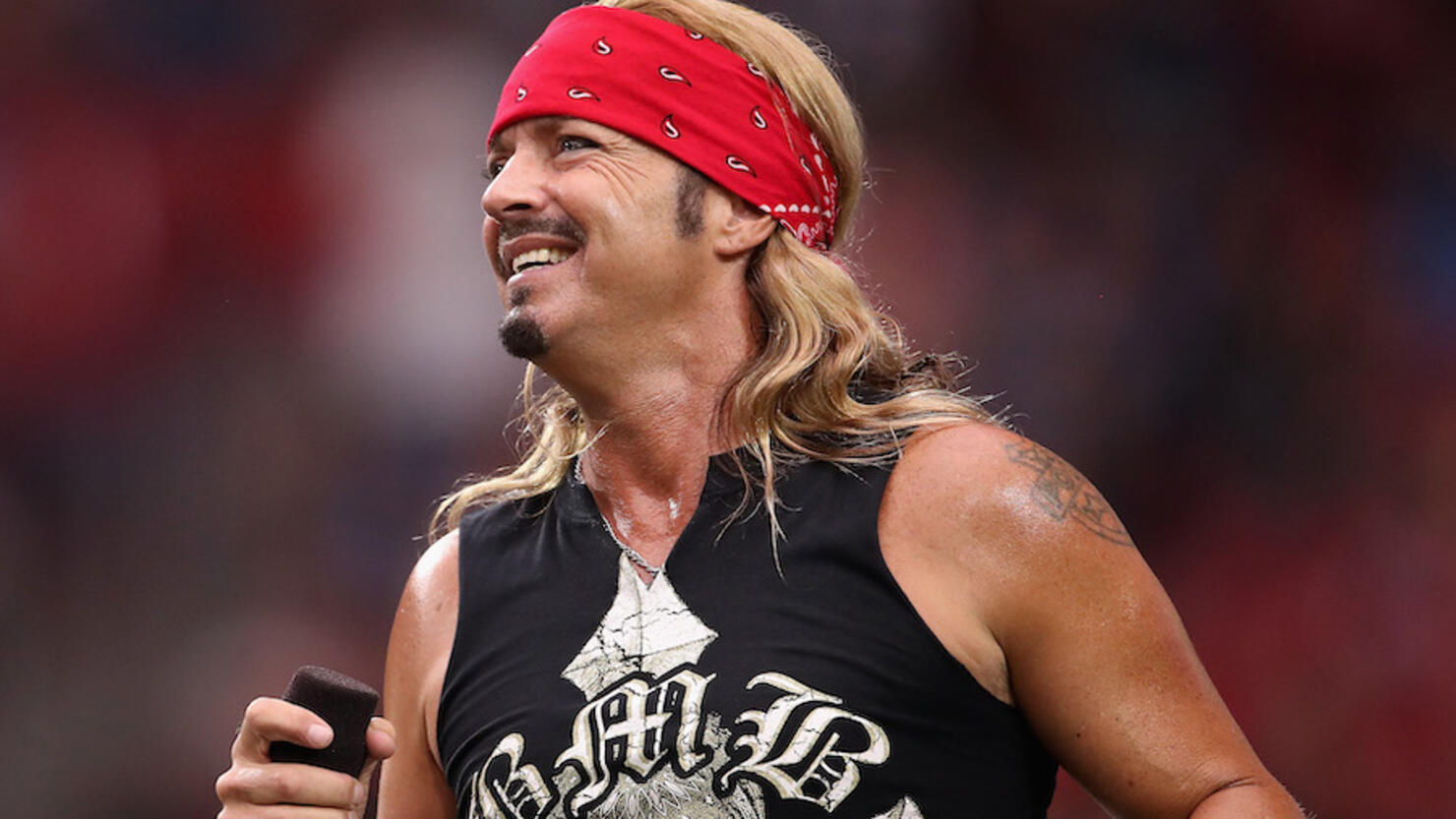 POISON's BRET MICHAELS Brings Photographers Back To The Pit In Miami - “Aim  Your Cameras At What Matters, The Audience Behind You And Stay Here For  Longer, I'll Pay Whatever Fine Is