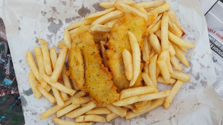 New Zealand, Fish and chips dish, traditionally served on parchment paper