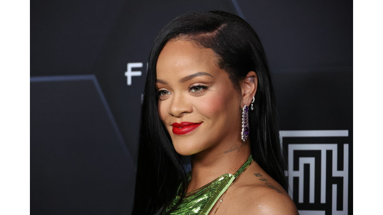 Rihanna Celebrates Her Beauty Brands Fenty Beauty And Fenty Skin