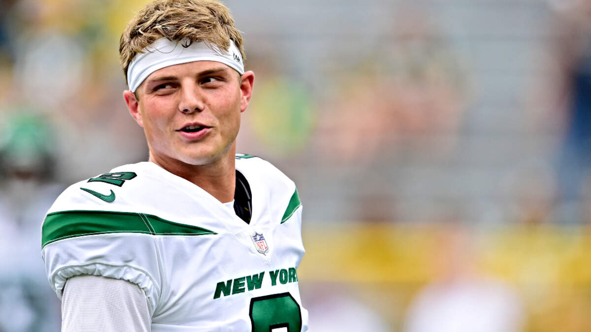 Jets quarterback Zach Wilson's ex-girlfriend claims he slept with his mom's  BEST FRIEND