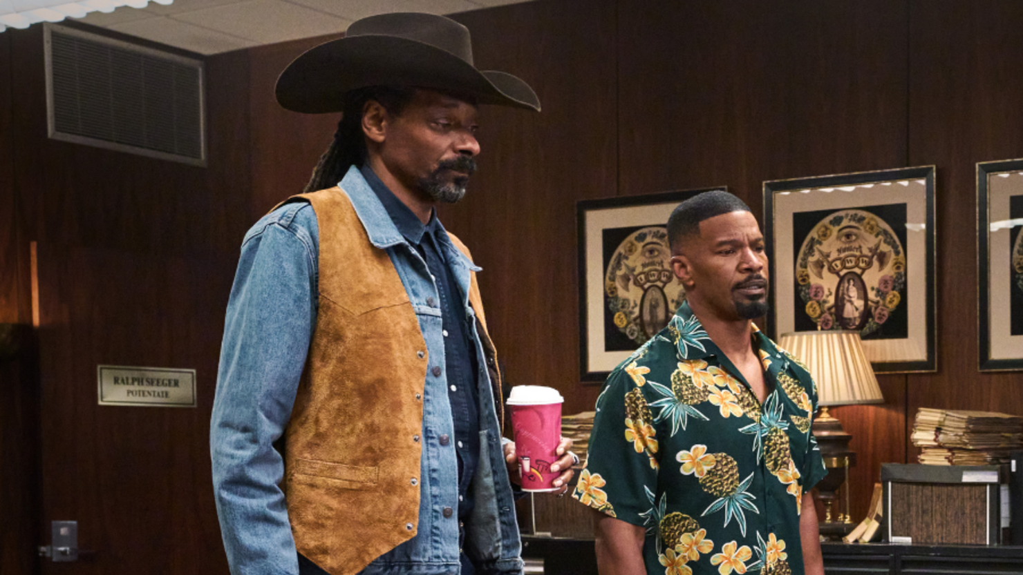 Day Shift' Review: Jamie Foxx, Snoop Dogg, Dave Franco In Vampire