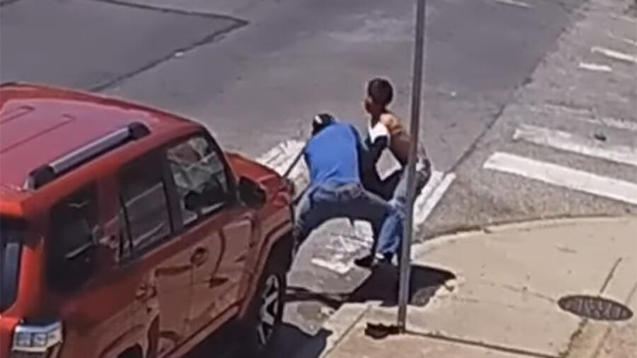 WATCH: Philadelphia Man Fights Off Two Armed Robbers After Getting Shot ...