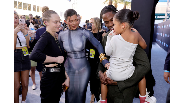 2022 Billboard Music Awards - Red Carpet