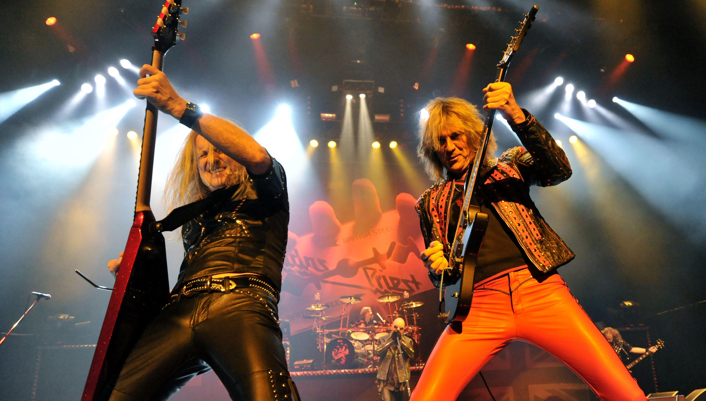 ♫ Judas Priest