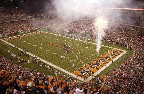 Cincinnati Bengals - On Thursdays we #WEARWHITE