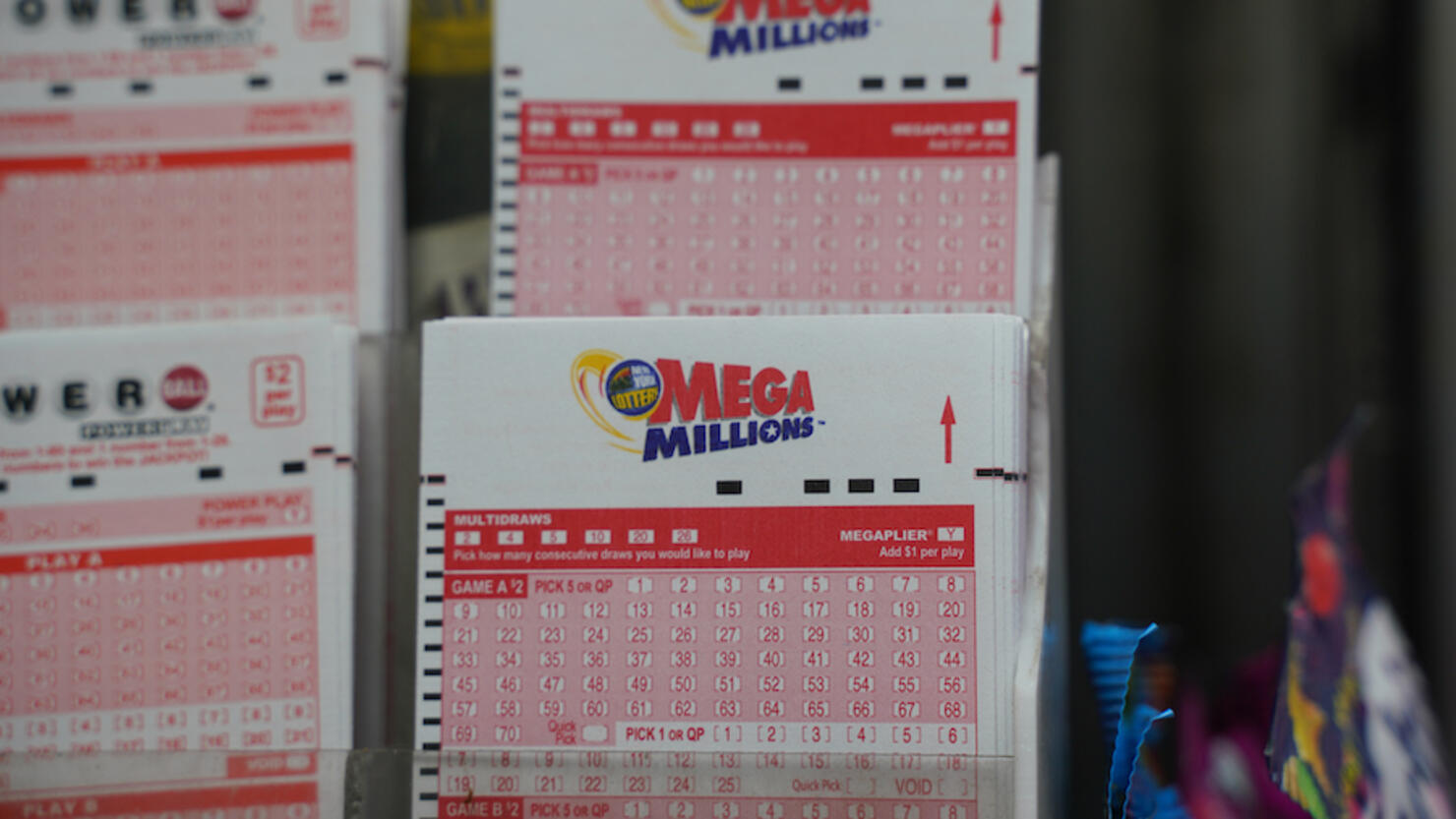 Mega Millions Numbers Live Results For 7 29 22 1 Billion Jackpot Tonight Iheart