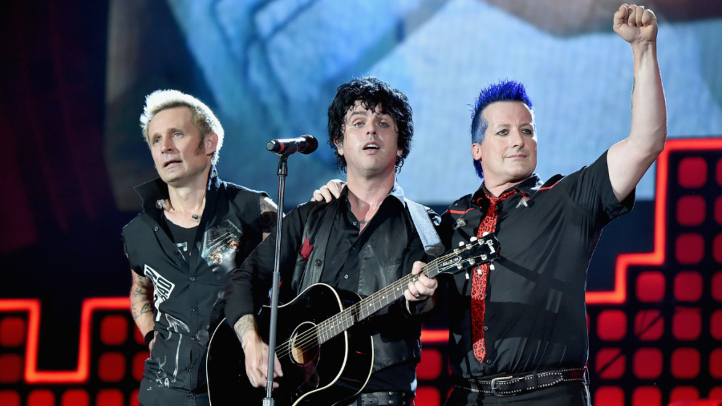 Green Day Perform A Bunch Of Deep Cuts At Secret Show See The Full