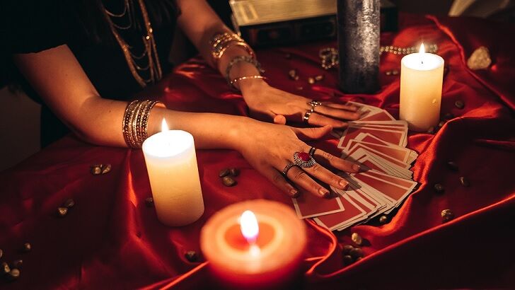 Tennessee City Considers Repeal of Shockingly Strict 'Fortune Teller' Law