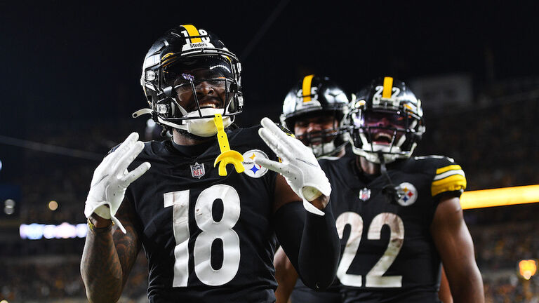 Pro Bowl WR Diontae Johnson and Steelers agree to three-year deal - The  Boston Globe