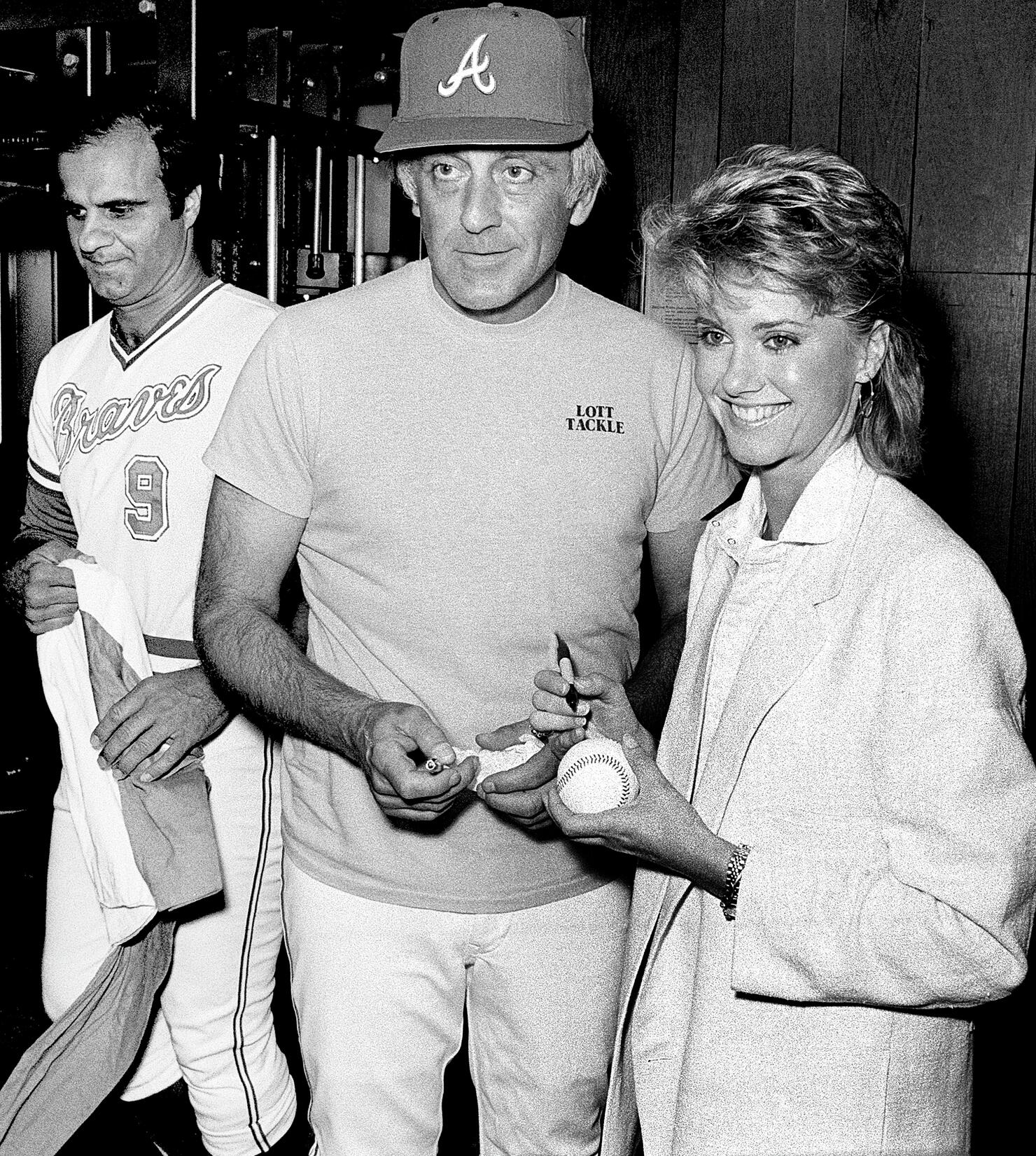 Olivia Newton-John visits Atlanta Braves 05-09-1982