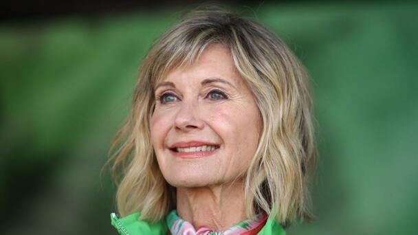 Fans And Celebrities React To Death Of 'Grease' Star Olivia Newton-John