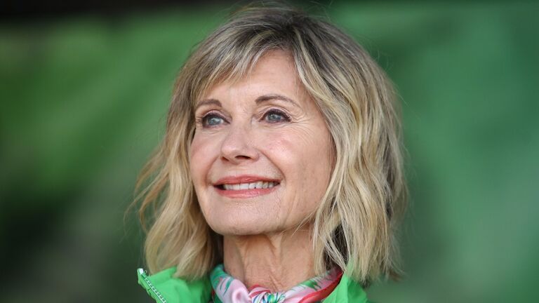 Olivia Newton-John Attends Annual Wellness Walk and Research Run