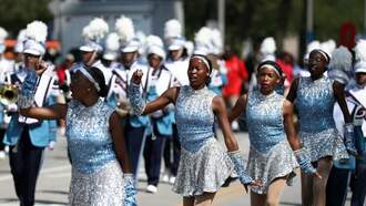  Grammy-Winning Chicago Poet Is Grand Marshal Of Bud Biliken Parade
