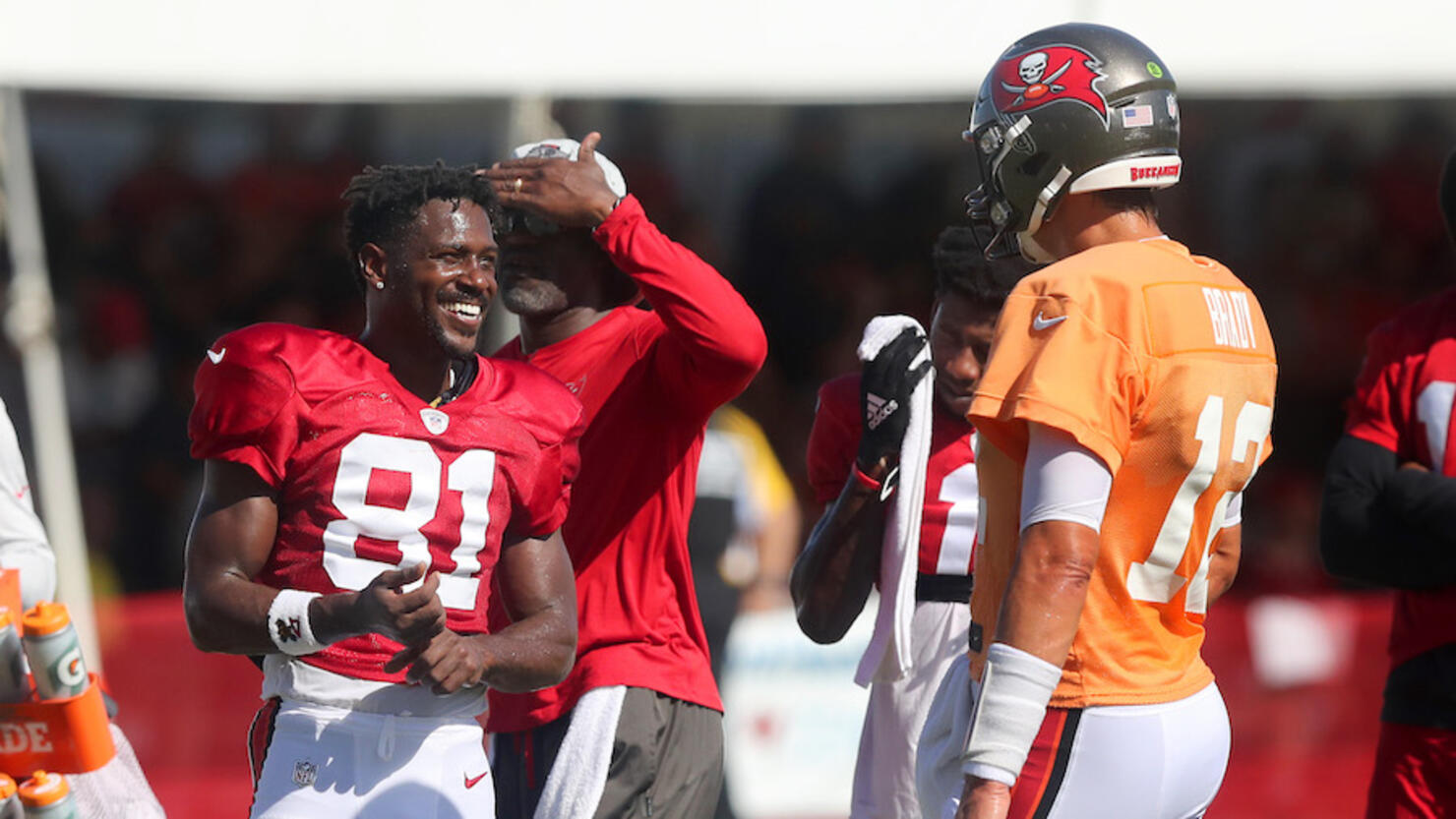 NFL: AUG 18 Buccaneers & Titans Joint Training Camp