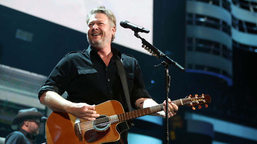 Blake Shelton Is Bringing Us Back To The '90s With Mullets & Honky ...