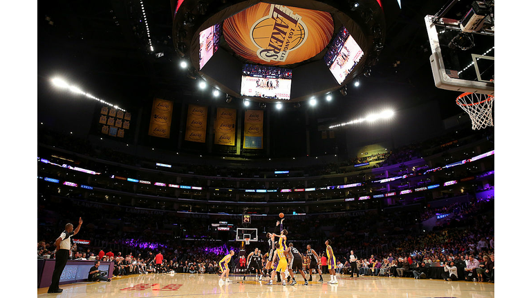 San Antonio Spurs v Los Angeles Lakers