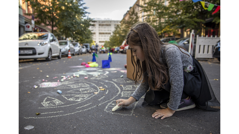 Berlin Participates In World Car Free Day