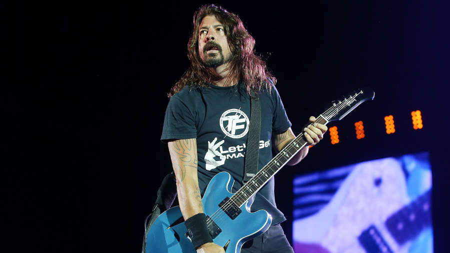 Dave Grohl Opens Taylor Hawkins Tribute Show With Emotional Speech iHeart.