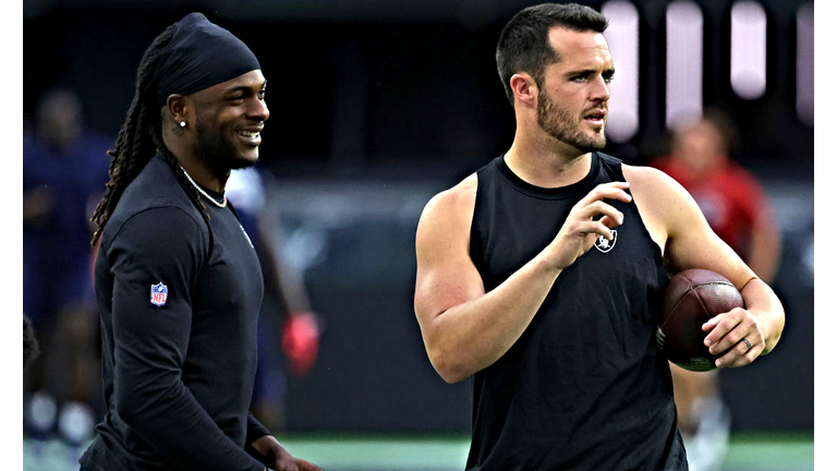 WATCH: Derek Carr and Davante Adams flex their connection early - A to Z  Sports