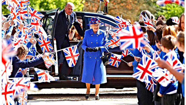 NFL to hold moment of silence to honor Queen Elizabeth II prior to Thursday  night kickoff