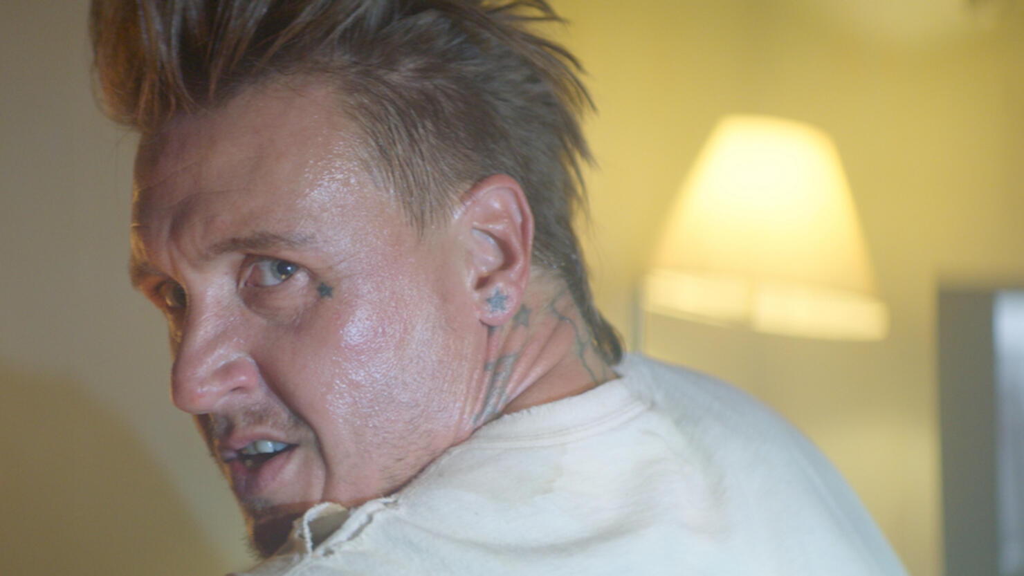 Jacoby Shaddix's Blonde Hair Transformation - wide 8